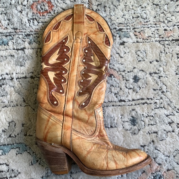 ❌SOLD❌Vintage miss Capezio butterfly cowboy boots - Picture 14 of 14